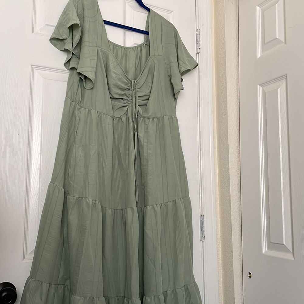 BloomChic Light Green Flutter Sleeve Midi Dress